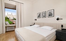 EASY RENT- Fontana Boutique Premium Plac Zamkowy